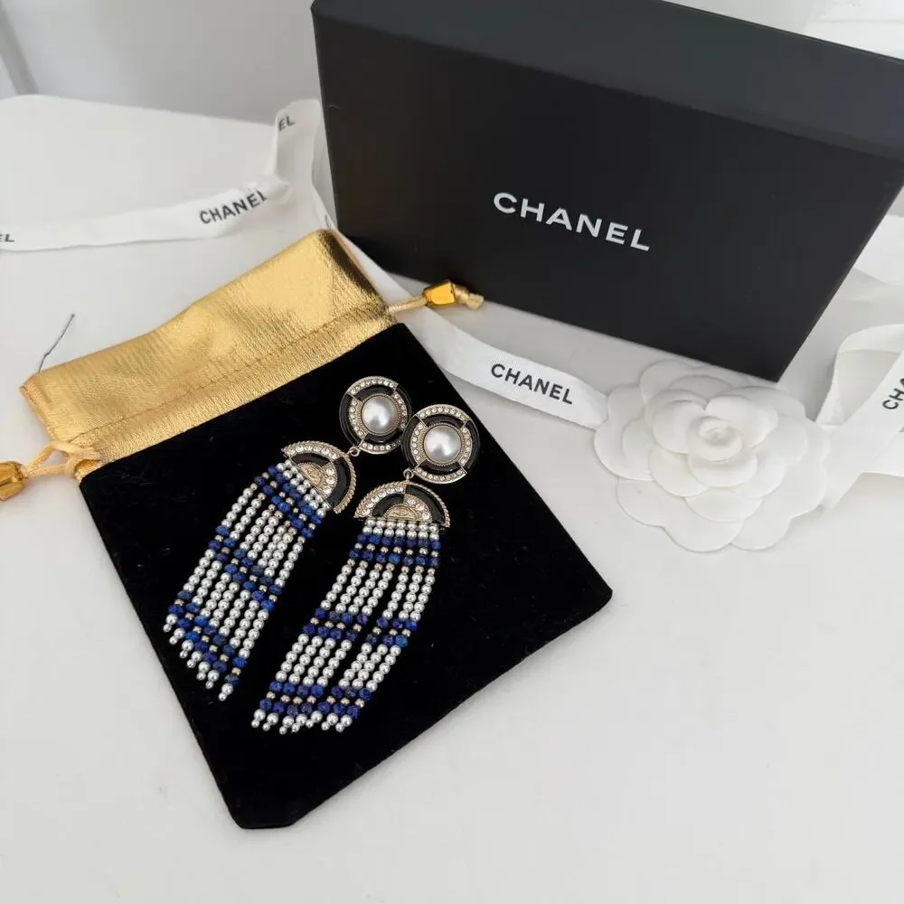 Chanel A19 2019 Métiers d'Art Pearl Strass CC Chandelier Drop Earrings RARE